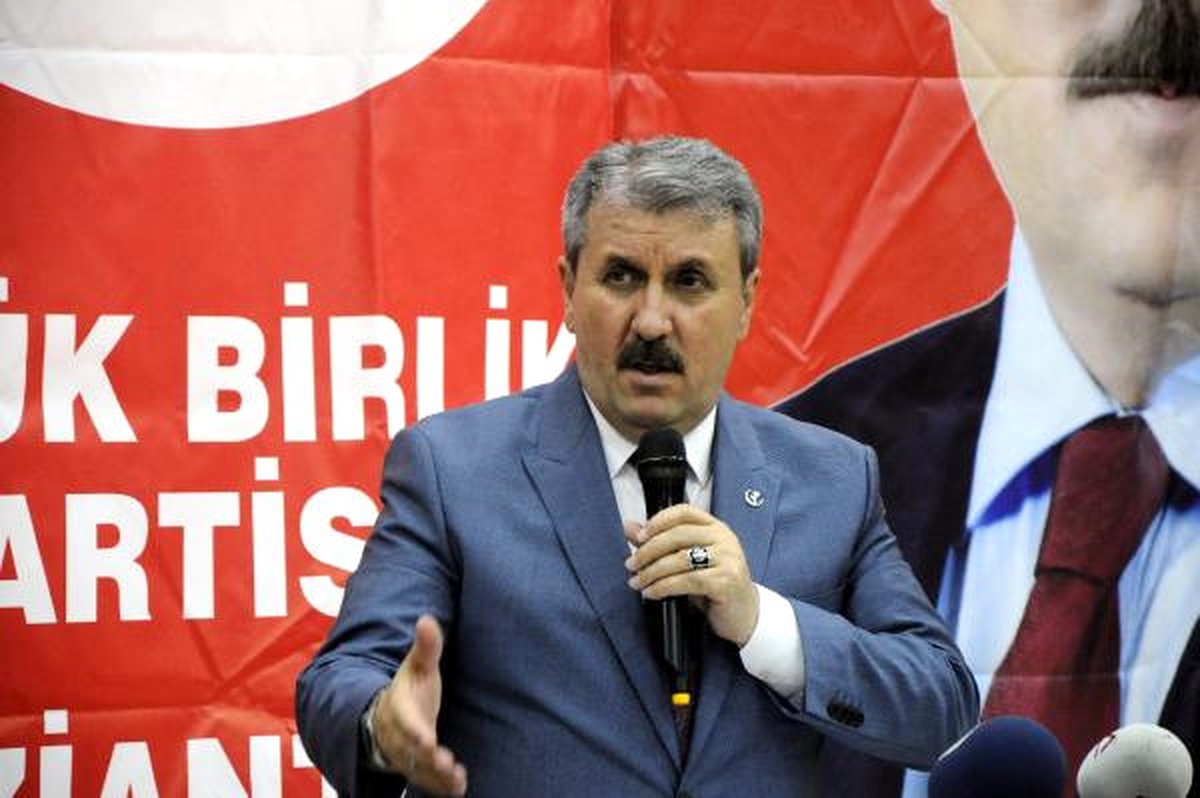Destici:  Sayın Kılıçdaroğlu Demokratik Hakkını Kullanıyor