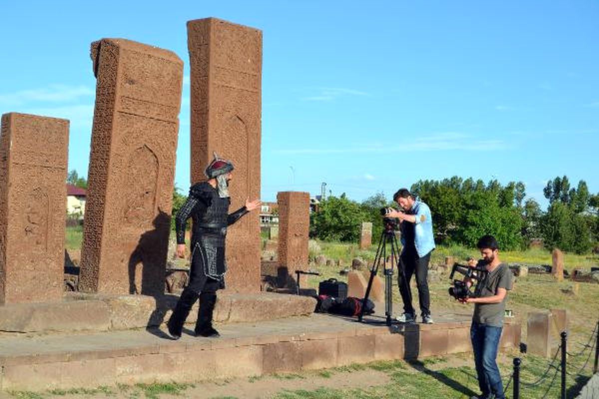 Dombra\'ya Ahlat\'ta Arapça Klip