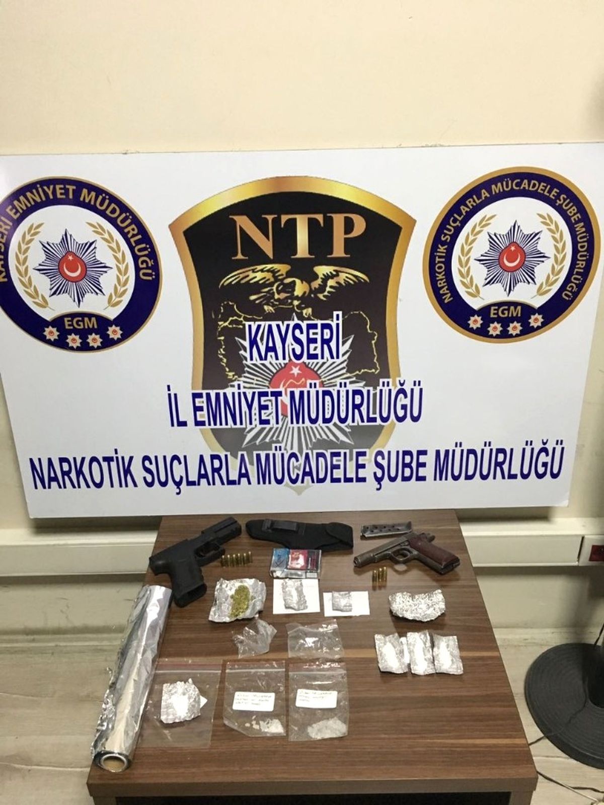Kayseri\'ne Uyuşturucu Operasyonu 9 Gözaltı
