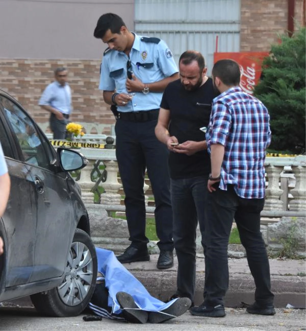 Konya\'da İki Gurup Arasında Silahlı Kavga: 1 Ölü 5 Yaralı