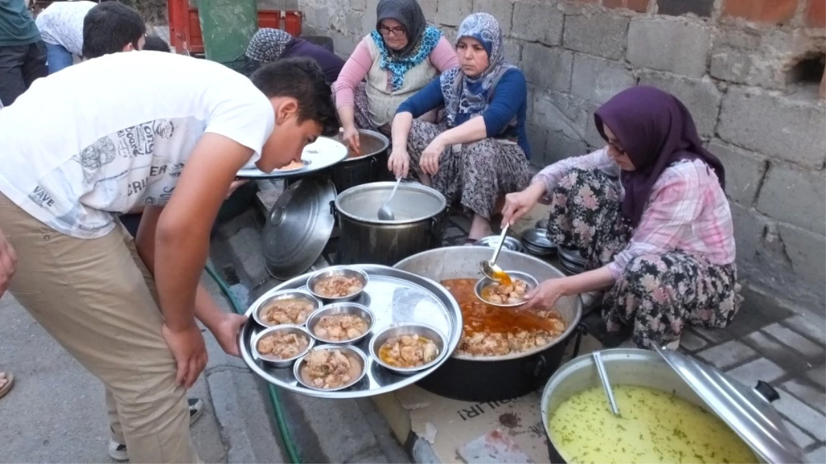 Köydeki Ramazan Geleneklerini Şehirde Yaşatıyorlar