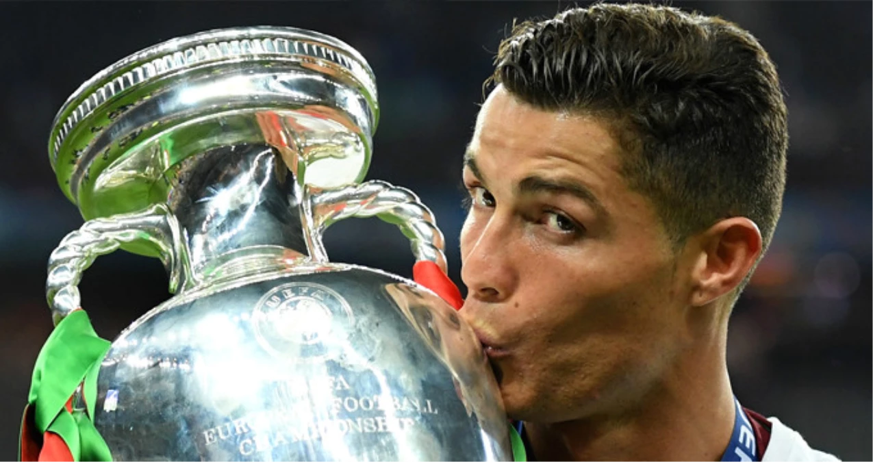 Manchester United, Ronaldo İçin Real Madrid\'e 200 Milyon Euro Teklif Etti
