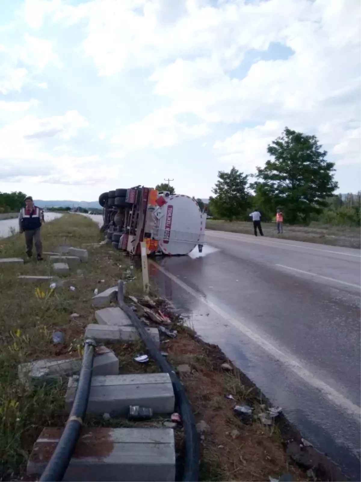 Mazot Yüklük Tanker, Yolda Yan Yattı