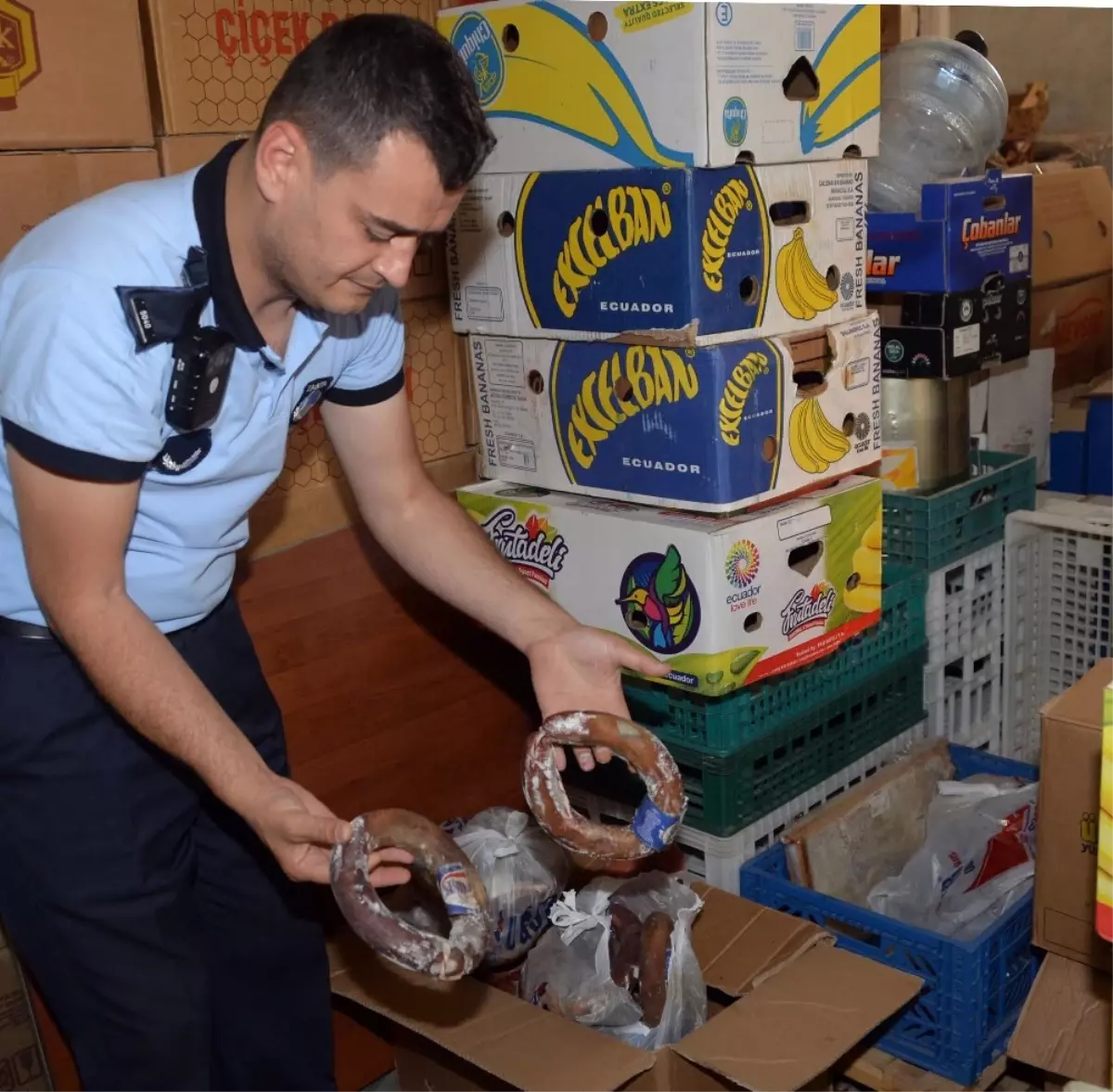 Osmangazi Belediyesi Zabıta Ekipleri, İnsan Sağlığı ile Oynayanlara Göz Açtırmıyor