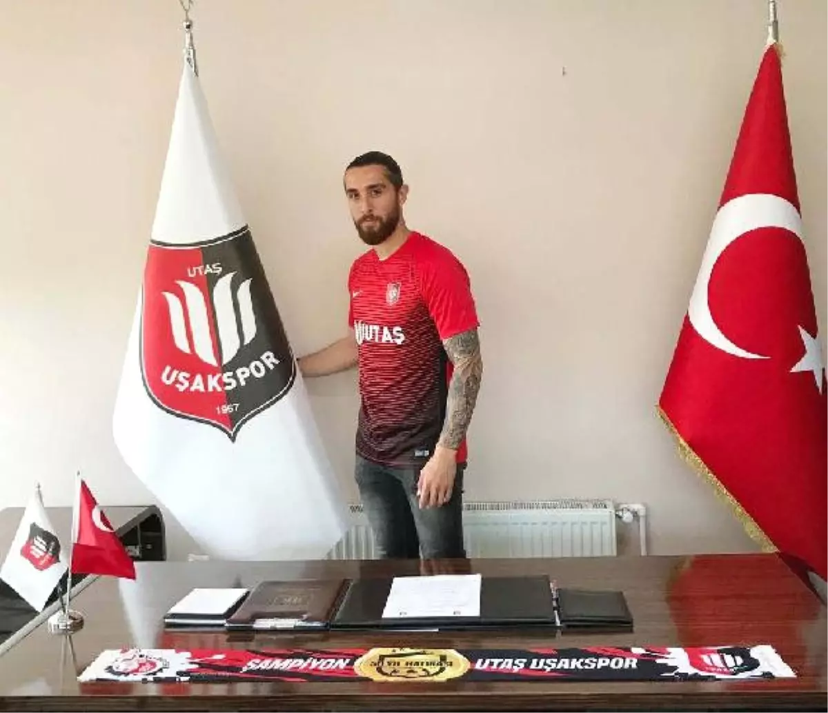 Utaş Uşakspor\'da İmzalar Sürüyor