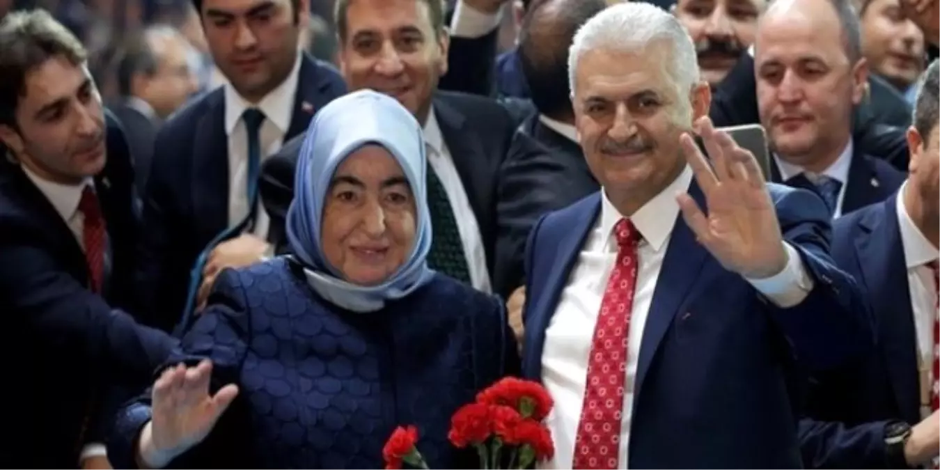 Yıldırım Ailesi Suriyelilerle İftarda Buluştu