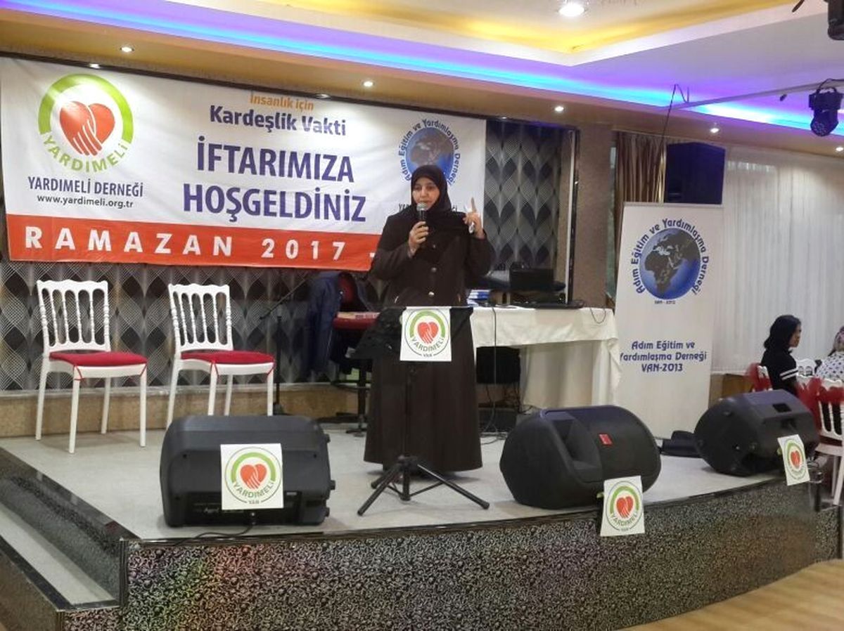 Adım-Der\'den Yardıma Muhtaç Çocuklar Yararına İftar