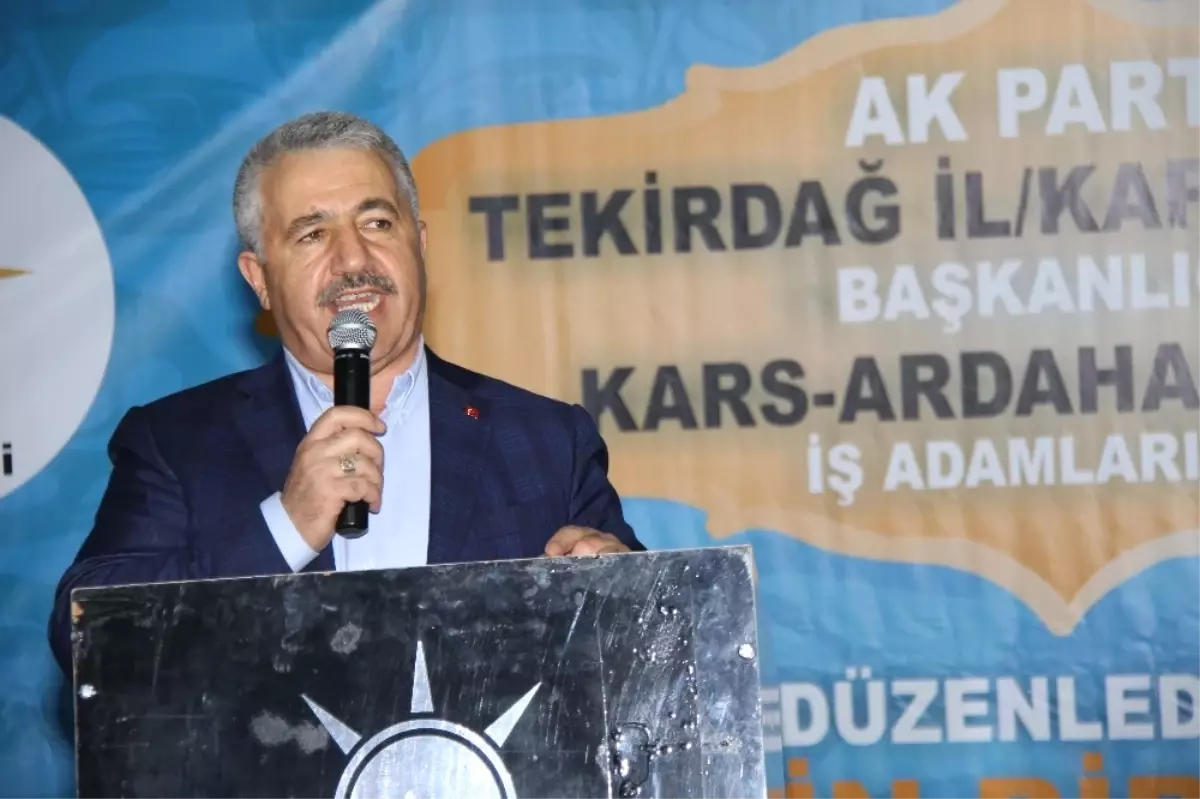 Bakan Arslan, Kapaklı\'da İftar Programına Katıldı