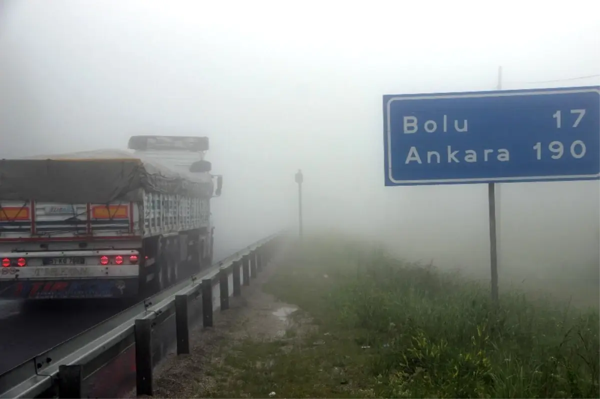 Bolu Dağında Yoğun Sis Etkili Oluyor