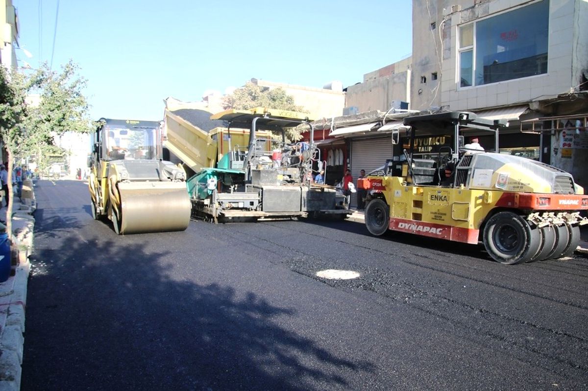 Büyükşehir Viranşehir\'de Çalışmalarına Devam Ediyor