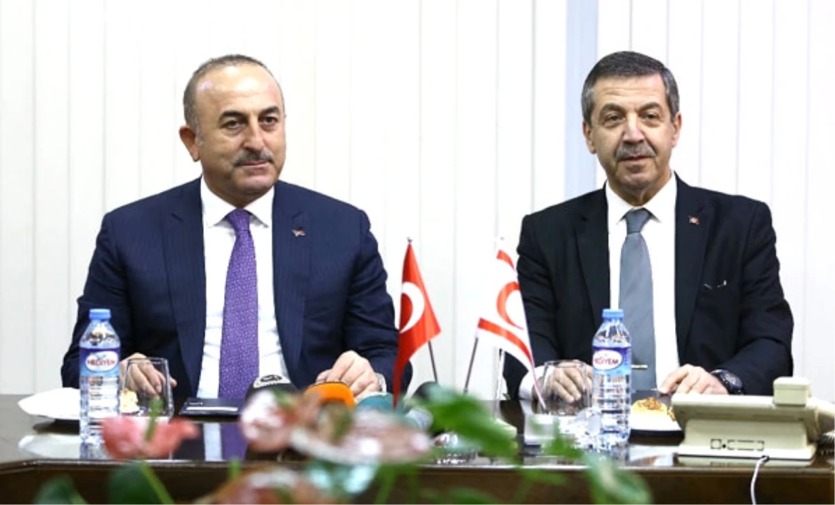 Çavuşoğlu KKTC Dışişleri Bakanı Ertuğruloğlu ile Görüştü