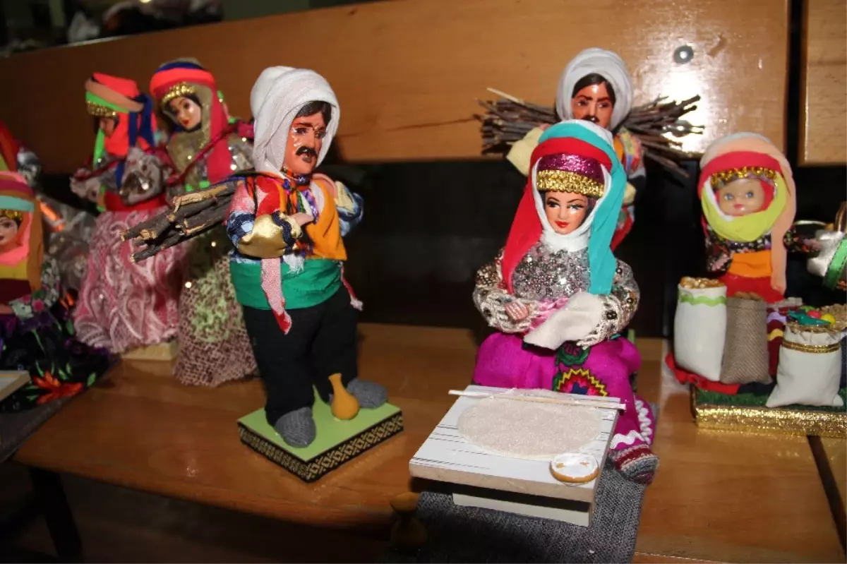 Giysili Bebek Sanatı Yok Olmaya Yüz Tuttu