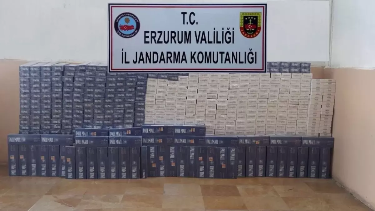 Halı Sahada 11 Bin Paket Kaçak Sigara Ele Geçirildi