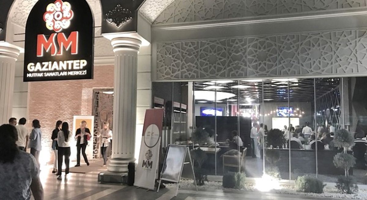 Hem "Gurme" Restoran, Hem Eğitim Merkezi