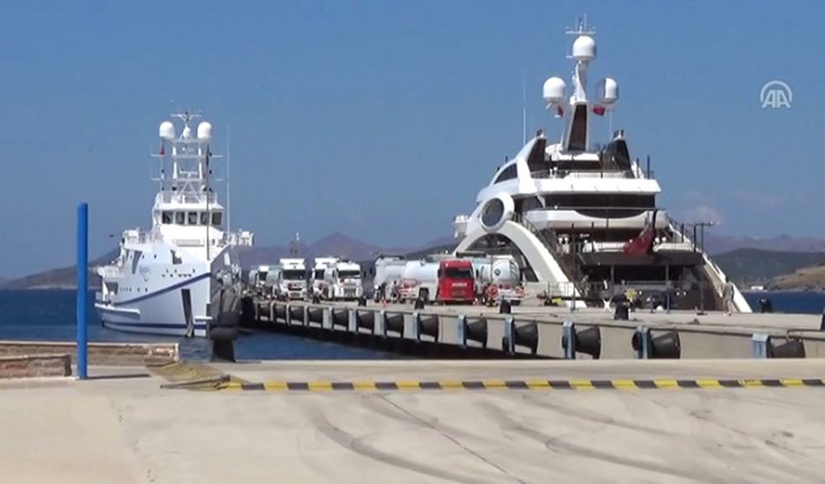 İki Lüks Yata 9 Tankerlik Yakıt İkmali