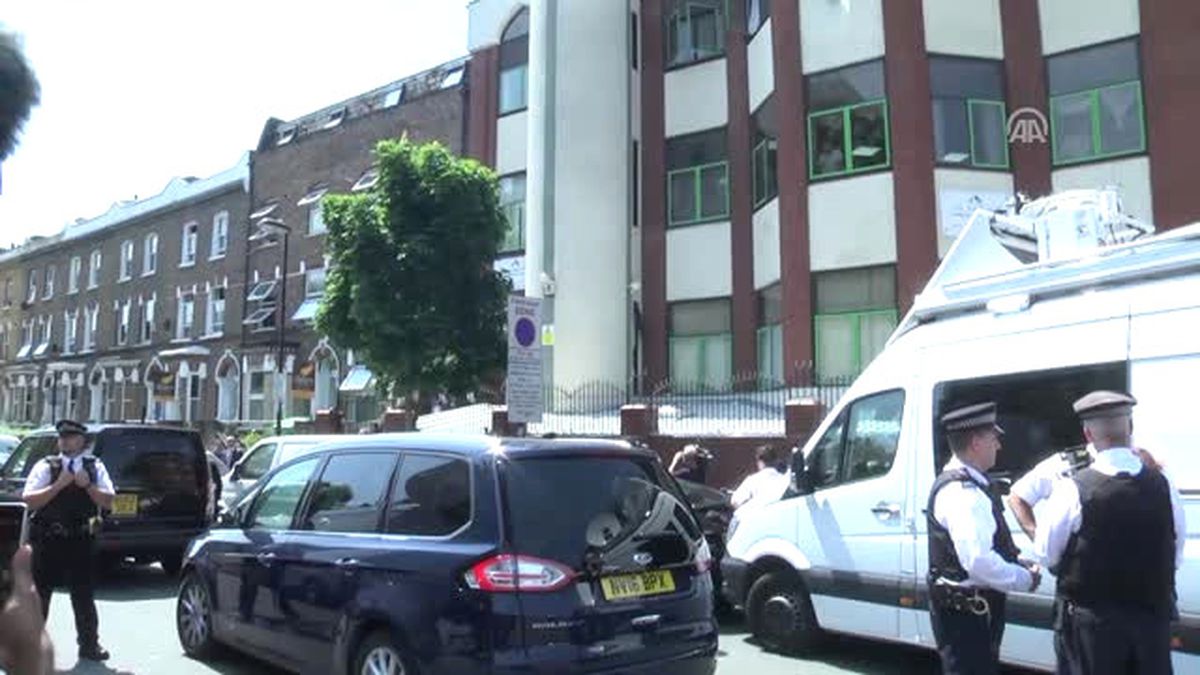 Londra\'daki İslamofobik Terör Saldırısı