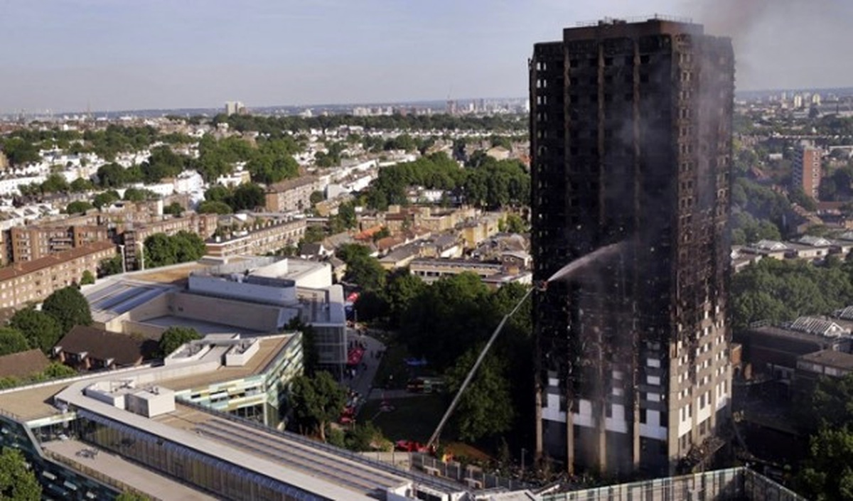 Londra Yangınında Ölenlerin Sayısı 79\'a Çıktı