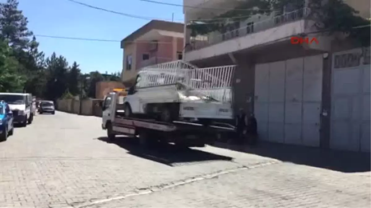 Mardin\'de Tarım Işçilerini Taşıyan Araçlar Çarpıştı 4 Ölü, 13 Yaralı Olay Yerinden Görüntüler