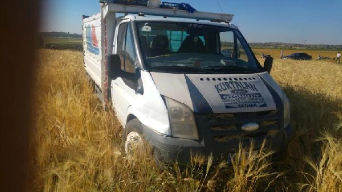 Mardin\'de Tarım İşçilerini Taşıyan İki Kamyonet Çarpıştı: 4 Ölü, 13 Yaralı