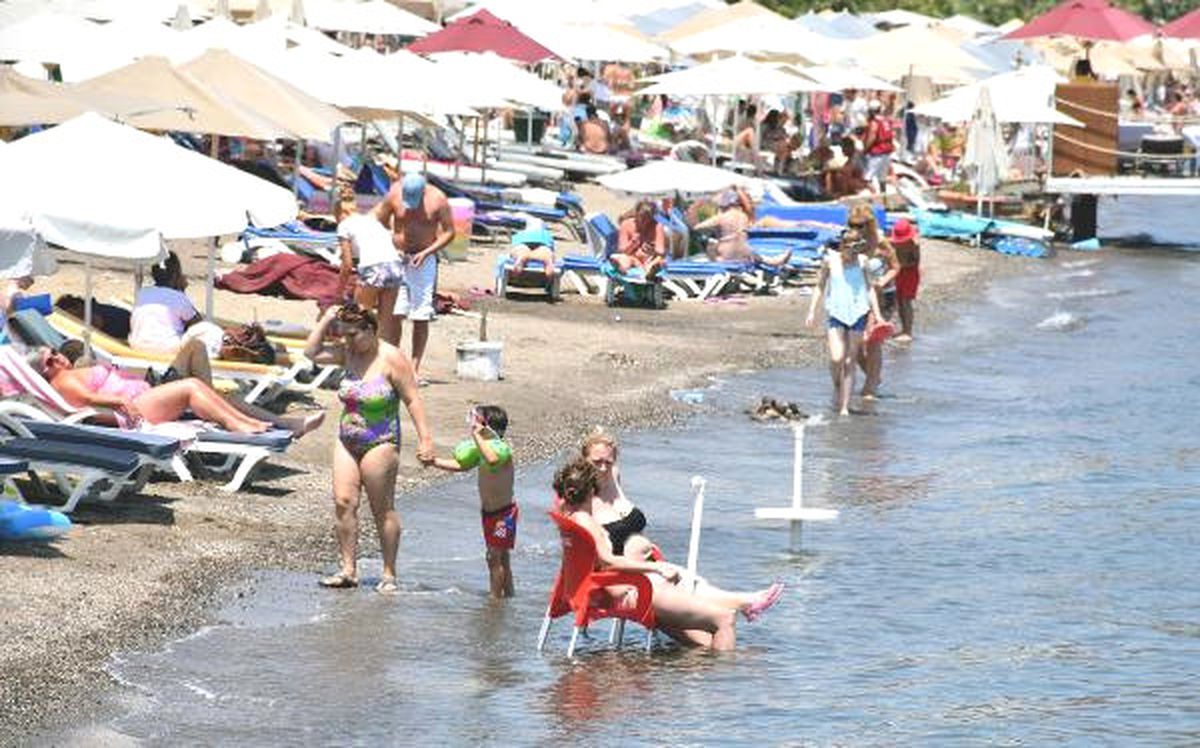 Marmaris\'te Sahiller Doldu