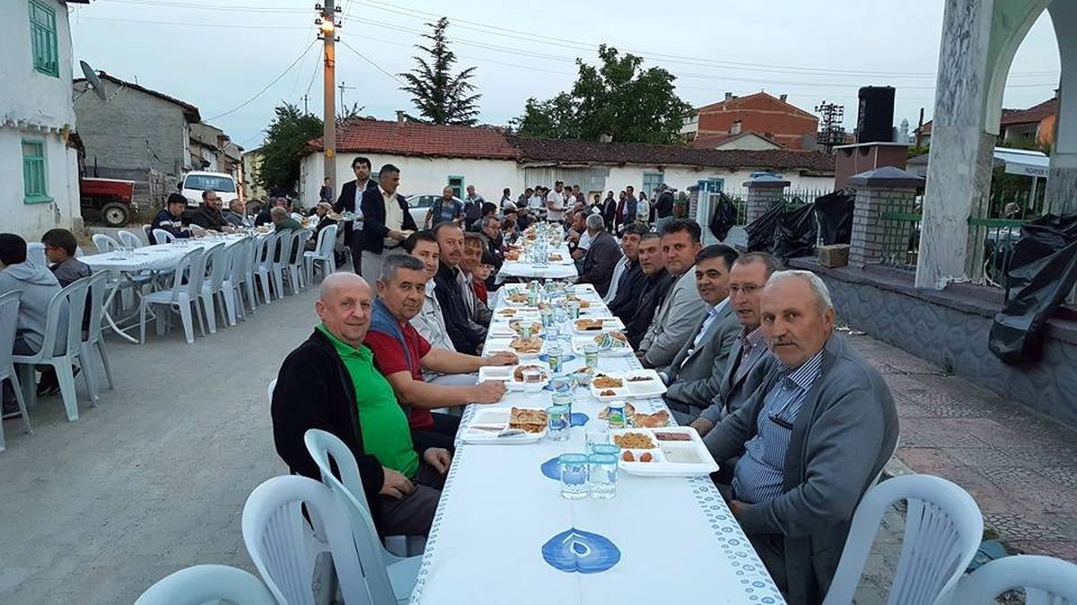 Pazaryeri\'nde Mescit İftarı Yapıldı