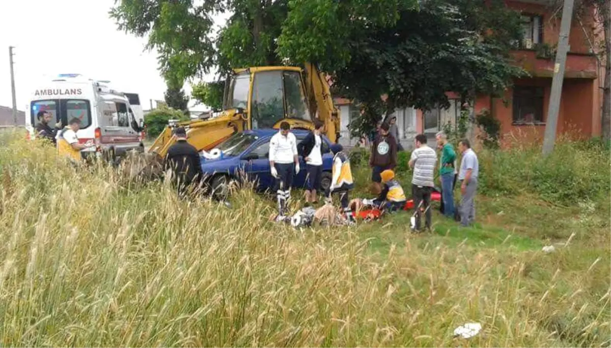 Sakarya\'da Trafik Kazası: 6 Yaralı