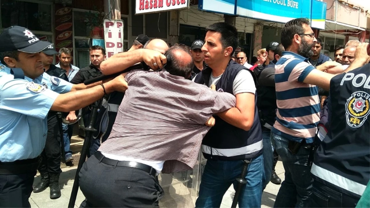 Samsun\'da Olaylı Yıkım: 3 Esnaf Gözaltına Alındı