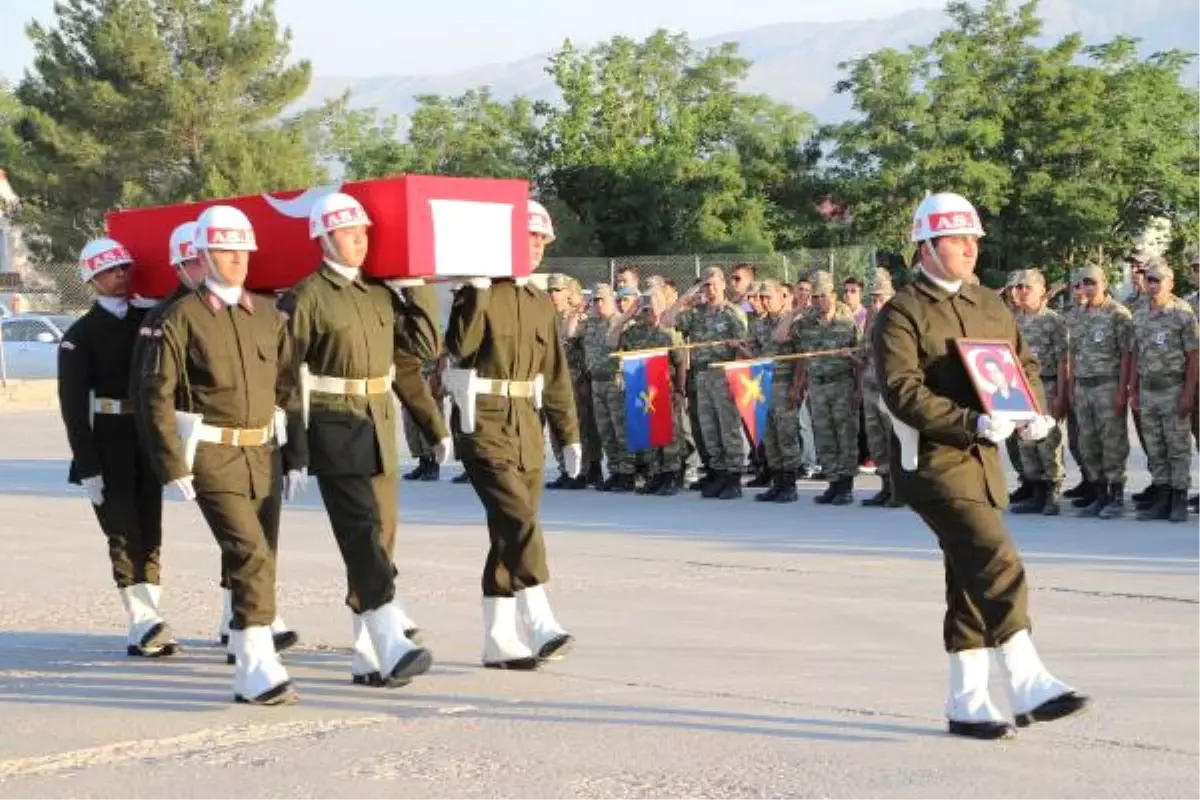 Şehit Güvenlik Korucusu Törenle Son Yolculuğuna Uğurlandı