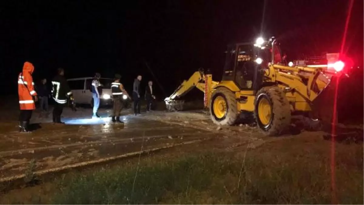 Sele Kapılan Balıkçıları Jandarma Kurtardı