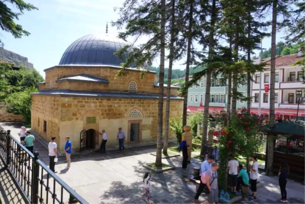 Şeyh Şaban-ı Veli Türbesinde Ramazan Yoğunluğu