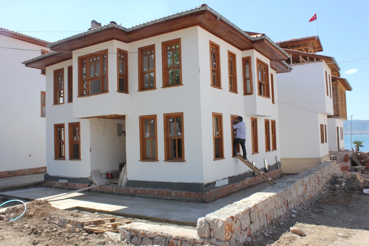 Tarihi Yalı Evleri Restorasyon Çalışmaları Tüm Hızıyla Devam Ediyor