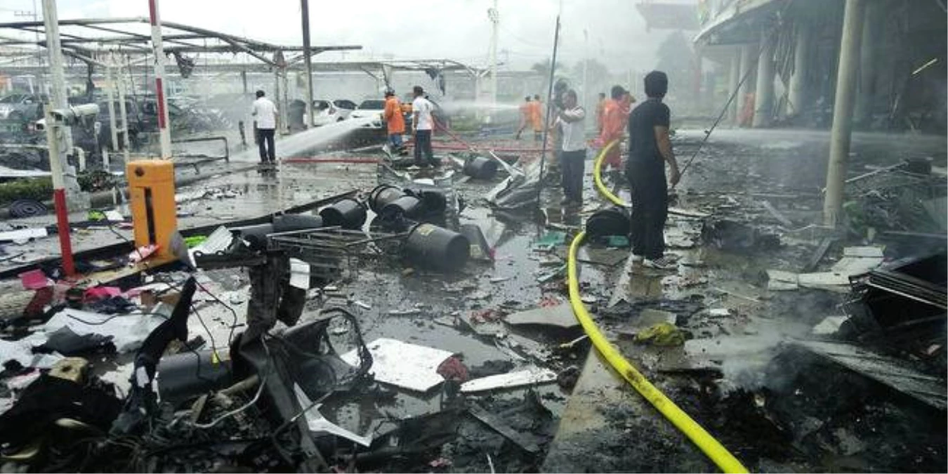 Tayland\'da Bombalı Saldırı