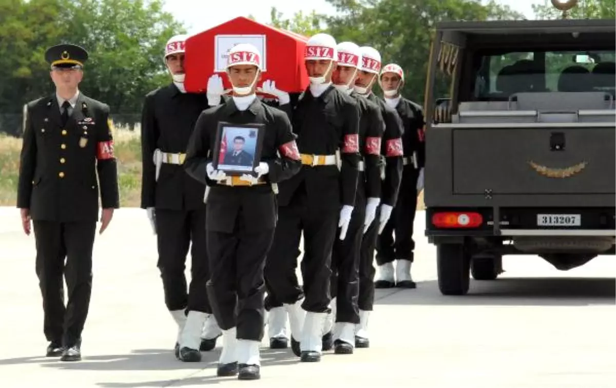 Tunceli Şehidi Uzman Çavuş Memleketine Uğurlandı