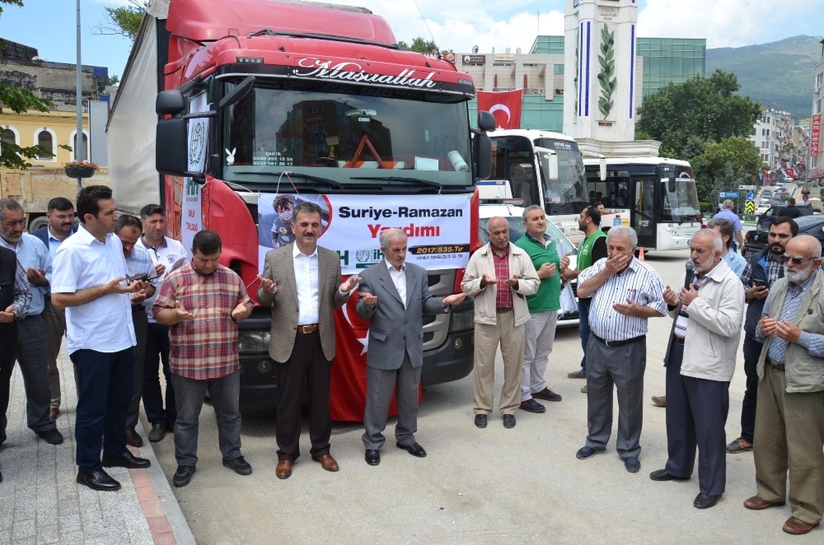 22. Yardım Tırı Gemlik\'ten Yola Çıktı