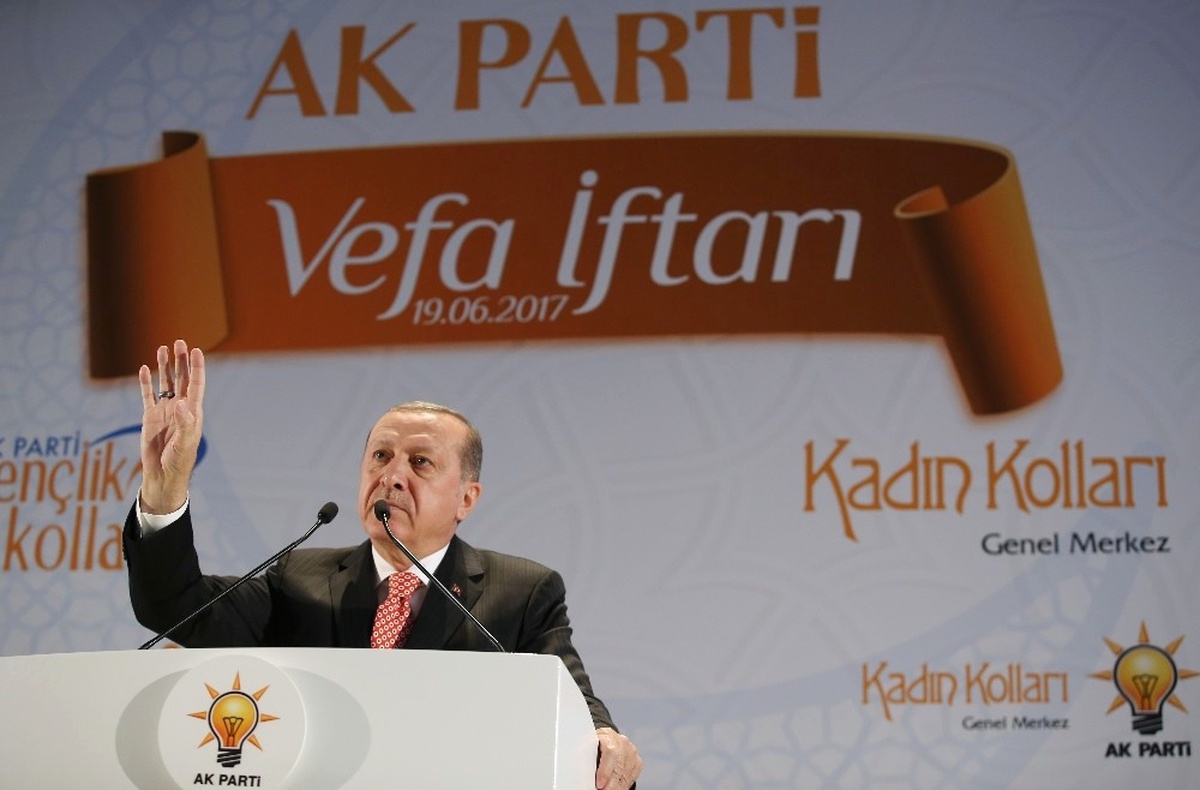 AK Parti Kadın Kolları ve Gençlik Kolları Vefa İftarı
