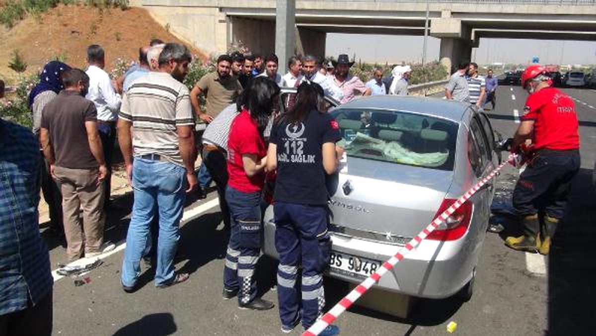 Anız Yangını Dumanında Zincirleme Kaza: 2 Ölü 8 Yaralı
