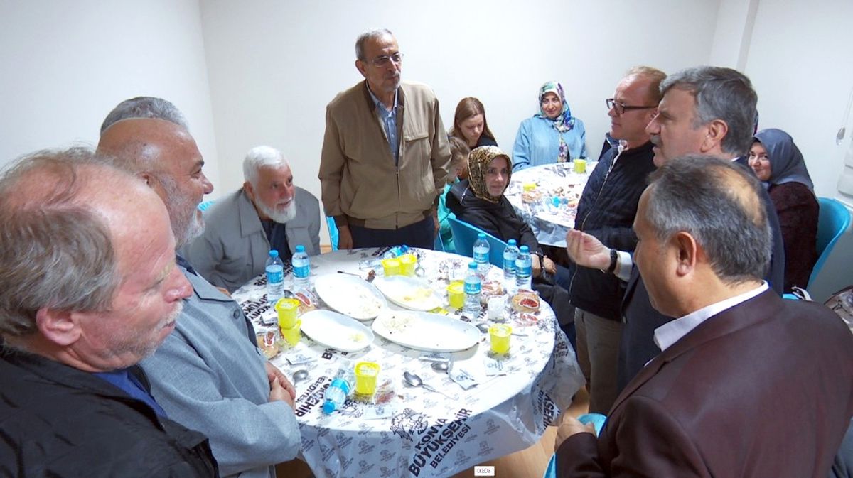 Başkan Akyürek, Yazarlar Birliği Üyeleri ile İftarda Buluştu