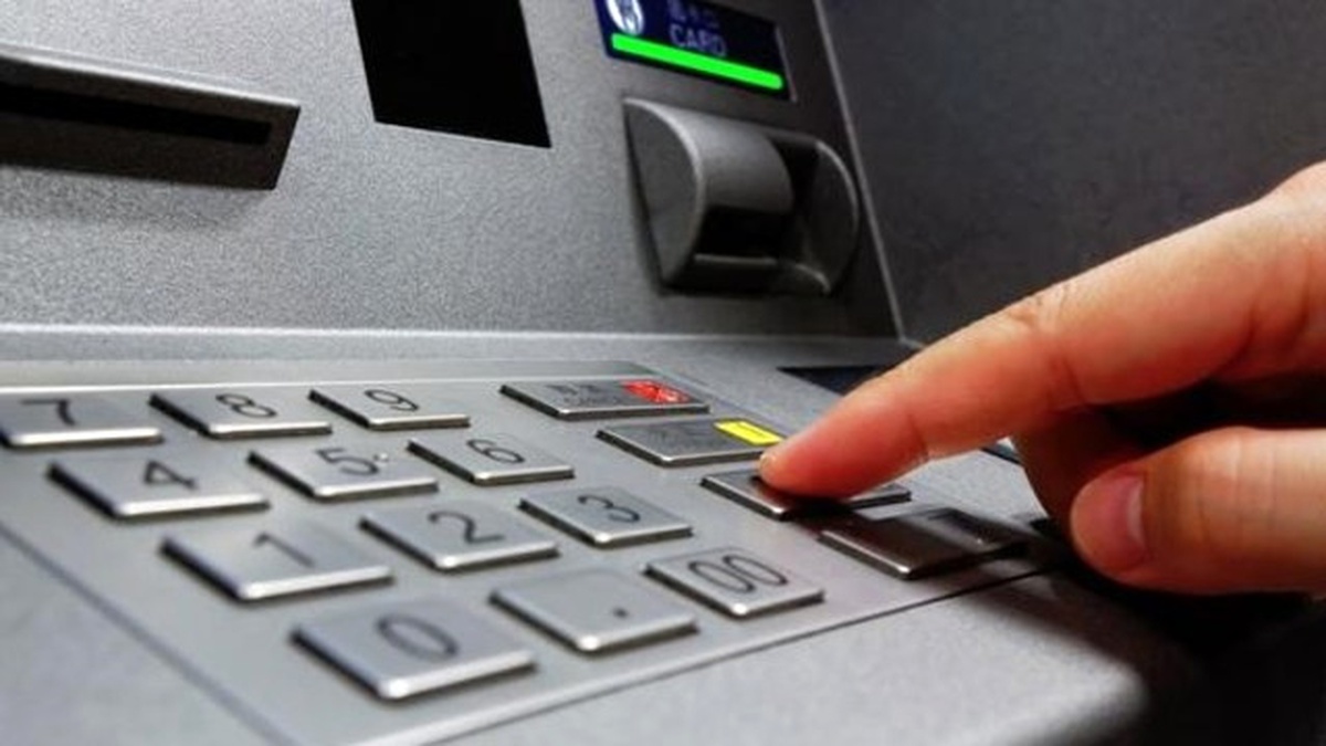 Bulgaristan Uyruklu Atm Dolandırıcıları İzmir\'de Yakalandı