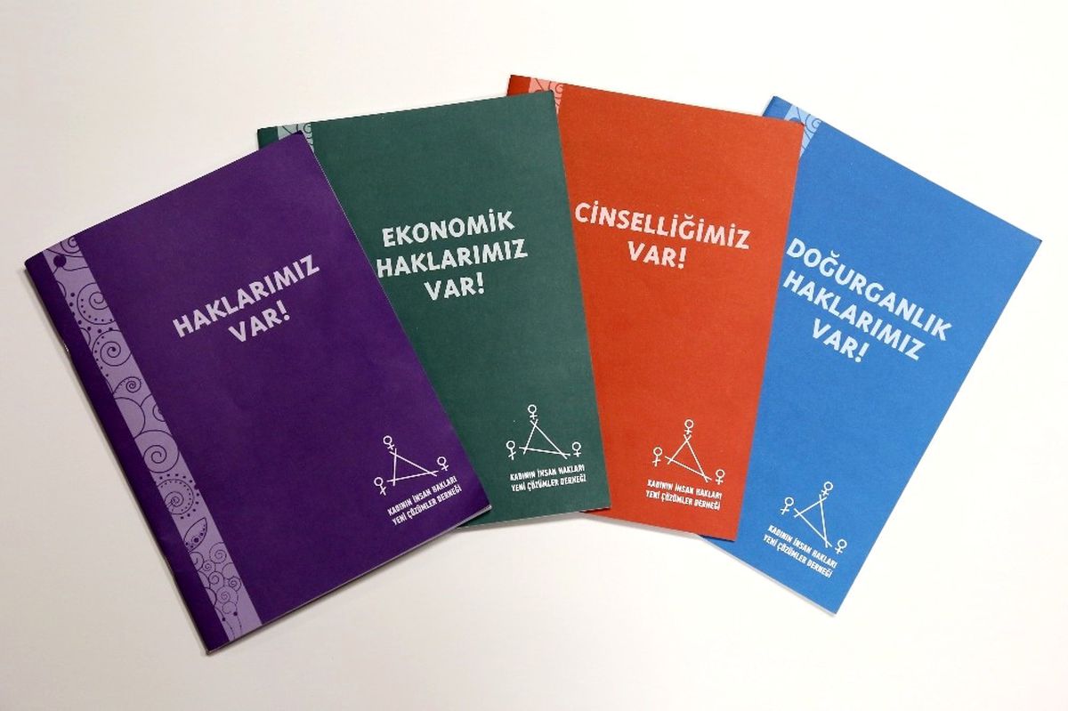Çankaya\'da Yeni Evlenecek Çiftlere Kadın Hakları Kitapçıkları Veriliyor
