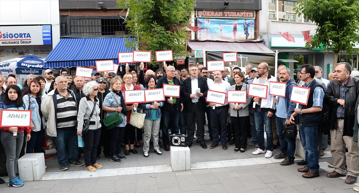CHP\'li Berberoğlu\'nun Tutuklanmasına Tepki