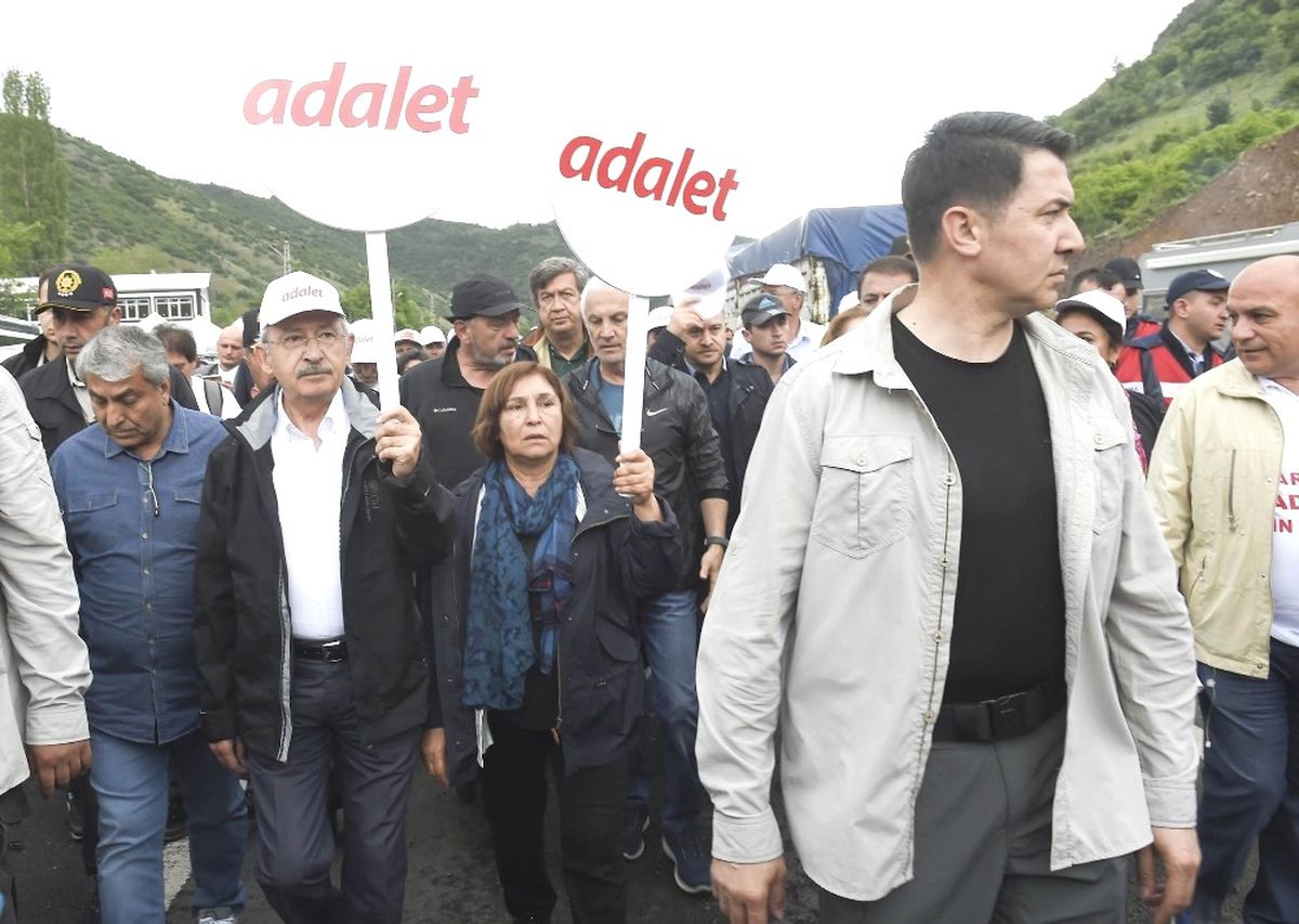 CHP\'nin \'Adalet Yürüyüşü\'nün 6. Günü Başladı