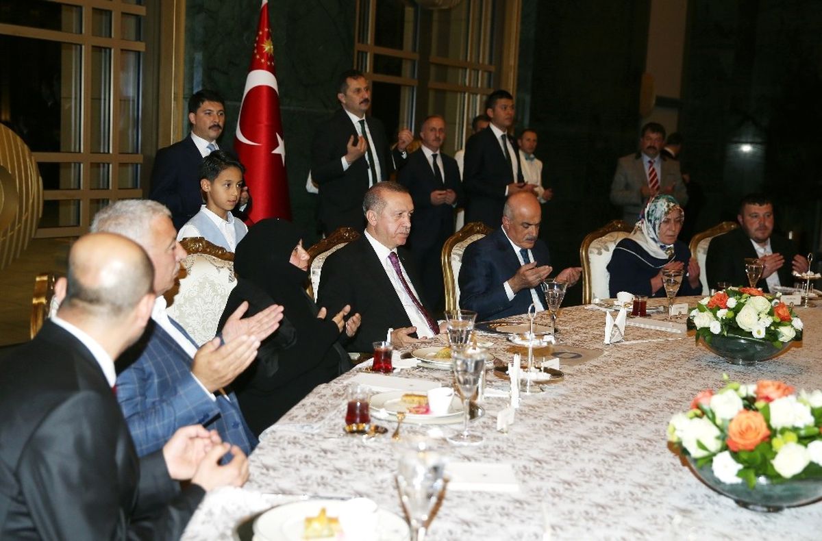 Cumhurbaşkanlığı Külliyesi\'nde "Esnaf ile İftar" Programı
