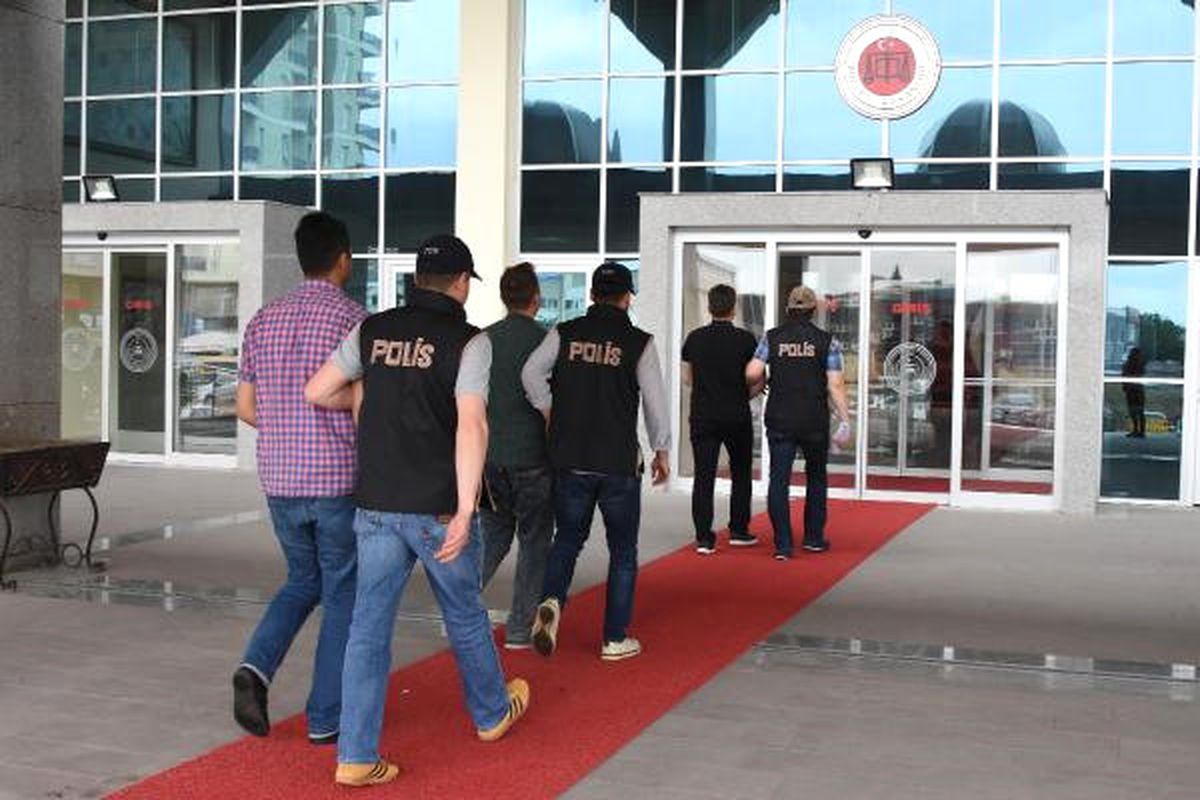 Edirne\'de Fetö Soruşturmasında 3 Asker Tutuklandı