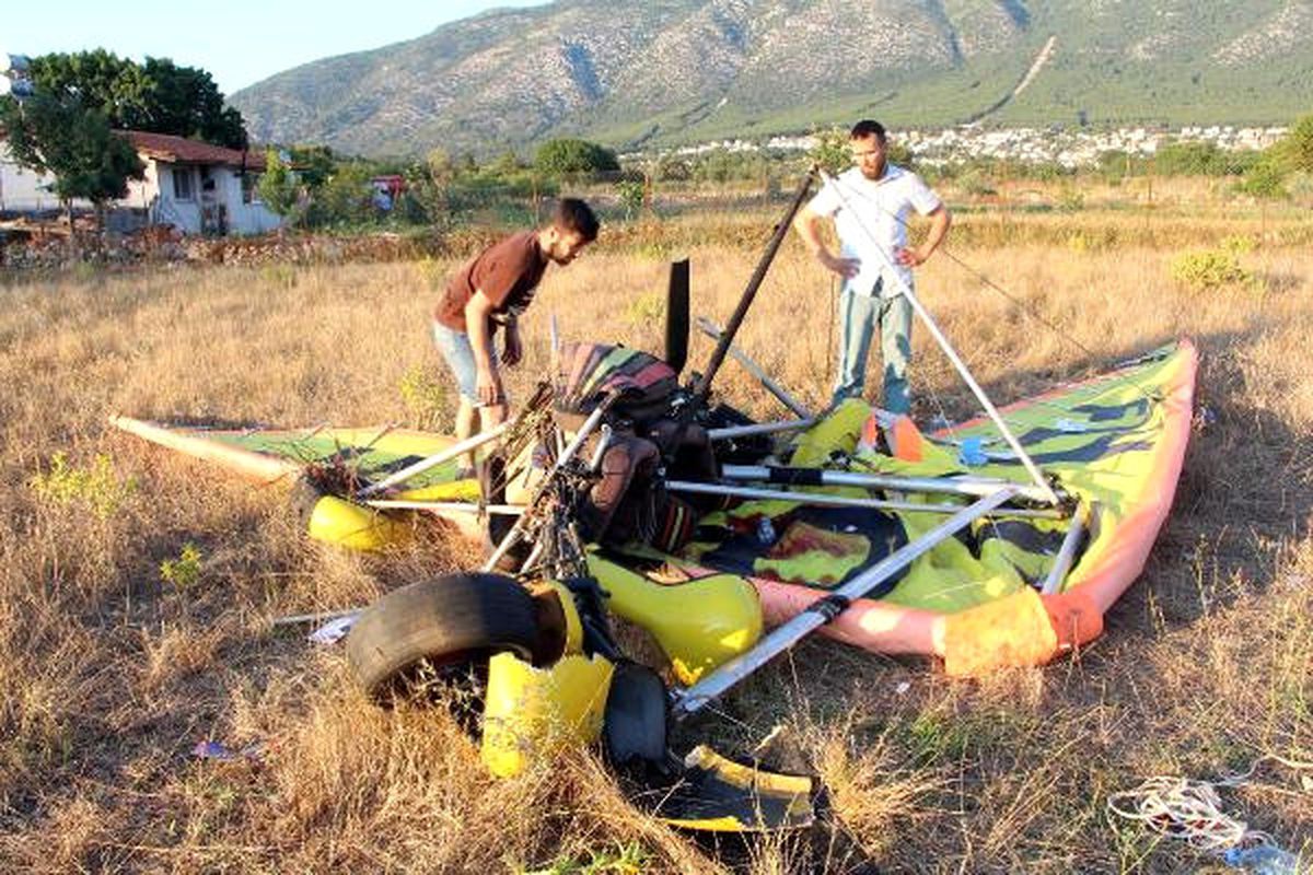Fethiye\'de Yelken Kanat Düştü; 2 Yaralı