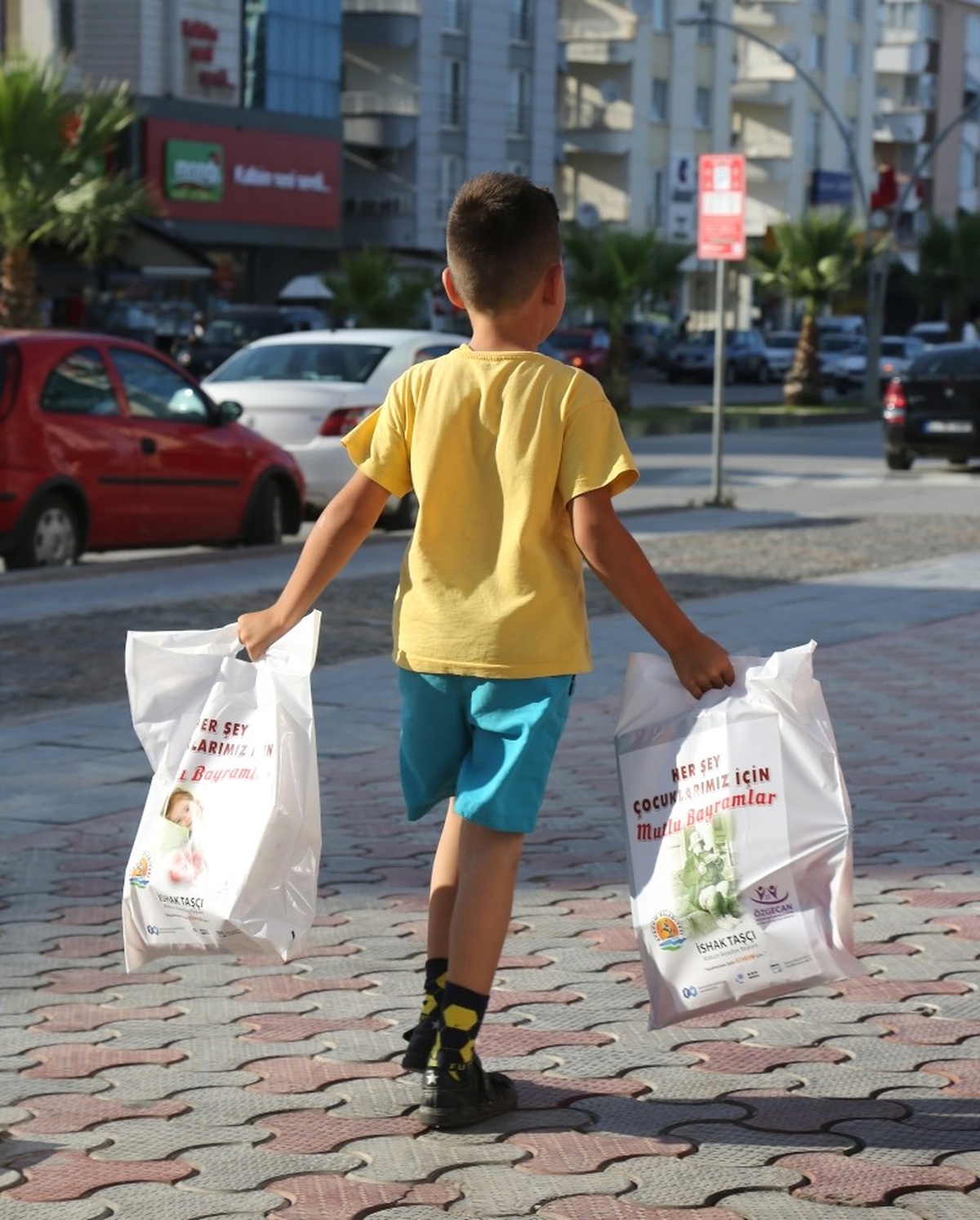 Samsun İhtiyaç Sahibi Çocuklara Bu Yılda Sahip Çıkıyor
