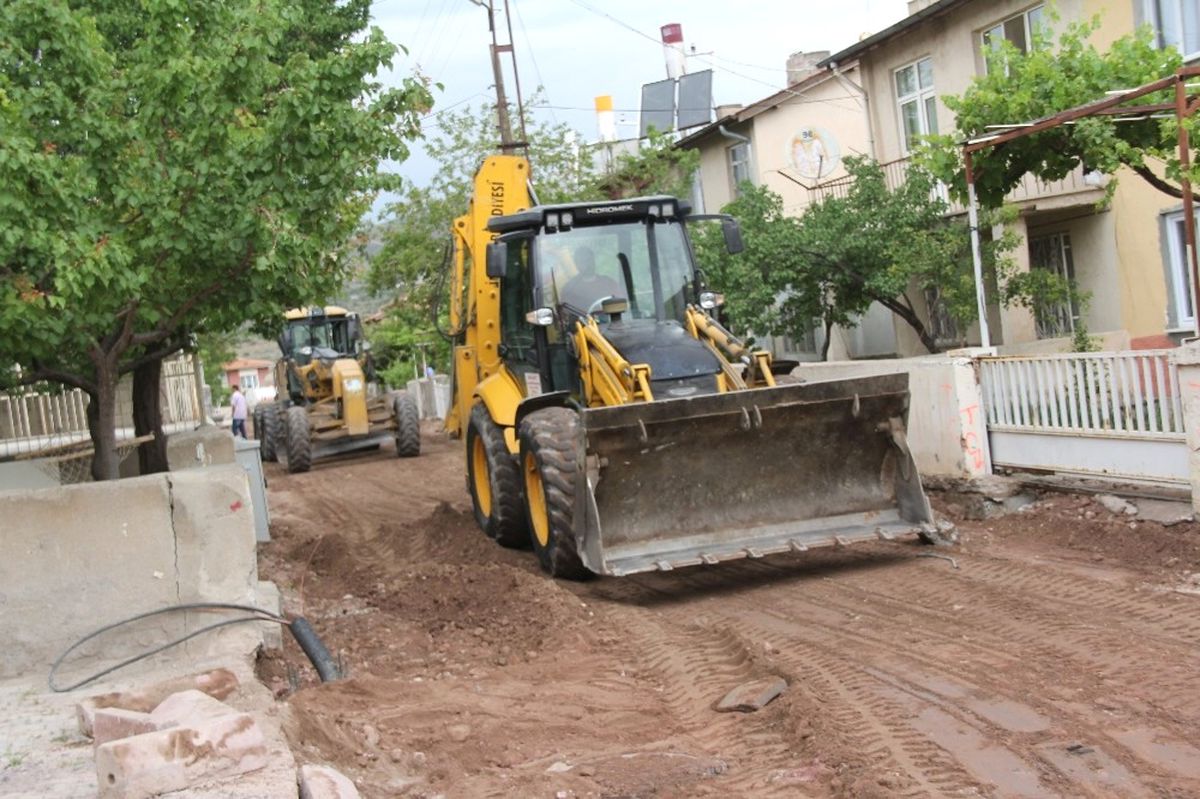 İncesu\'da 37 Sene Önce Yapılan Alt Yapılar Yenileniyor