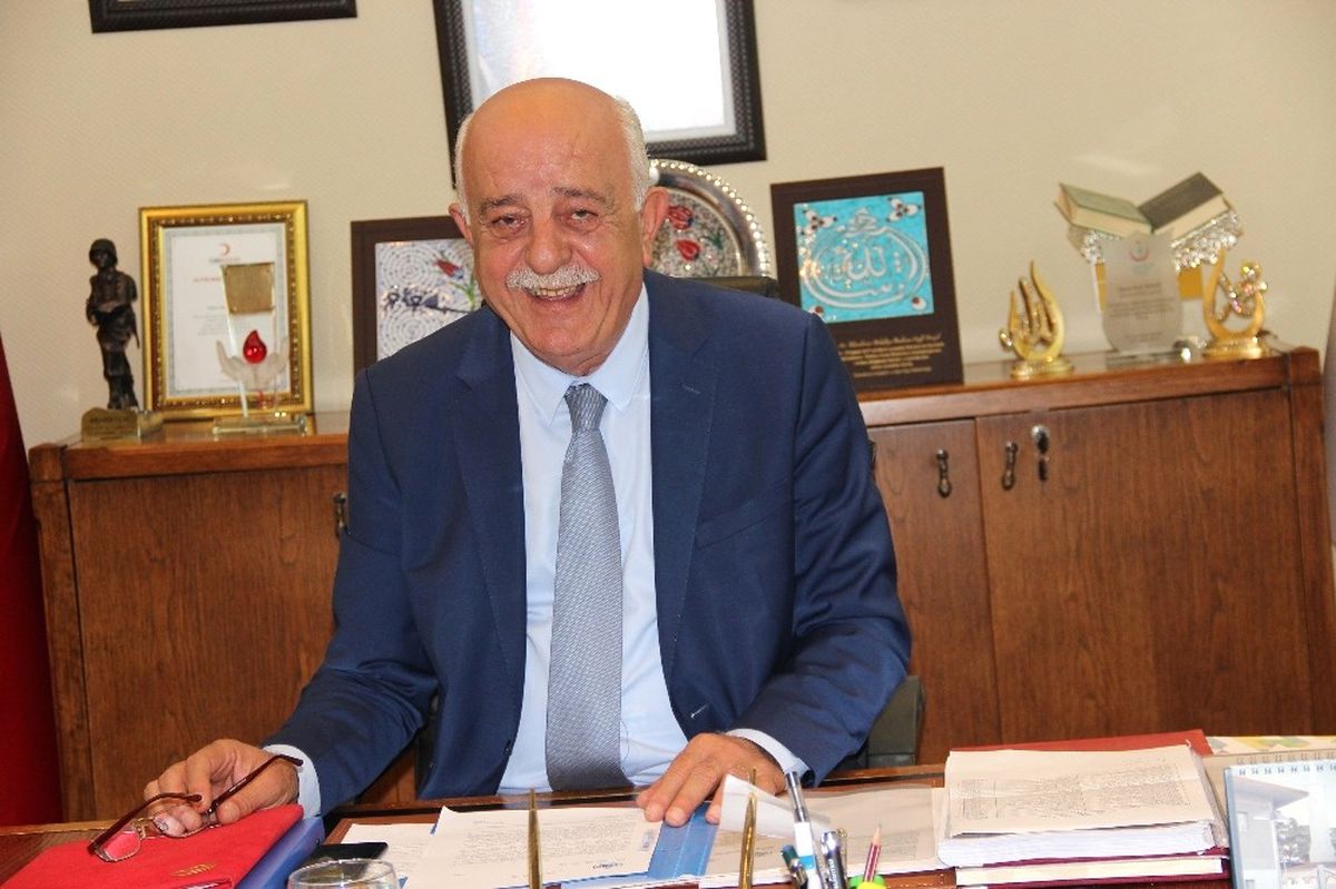 İskenderun\'da "Kadir Gecesinde Seccadeni Al Anıt Alanına Gel" Etkinliği