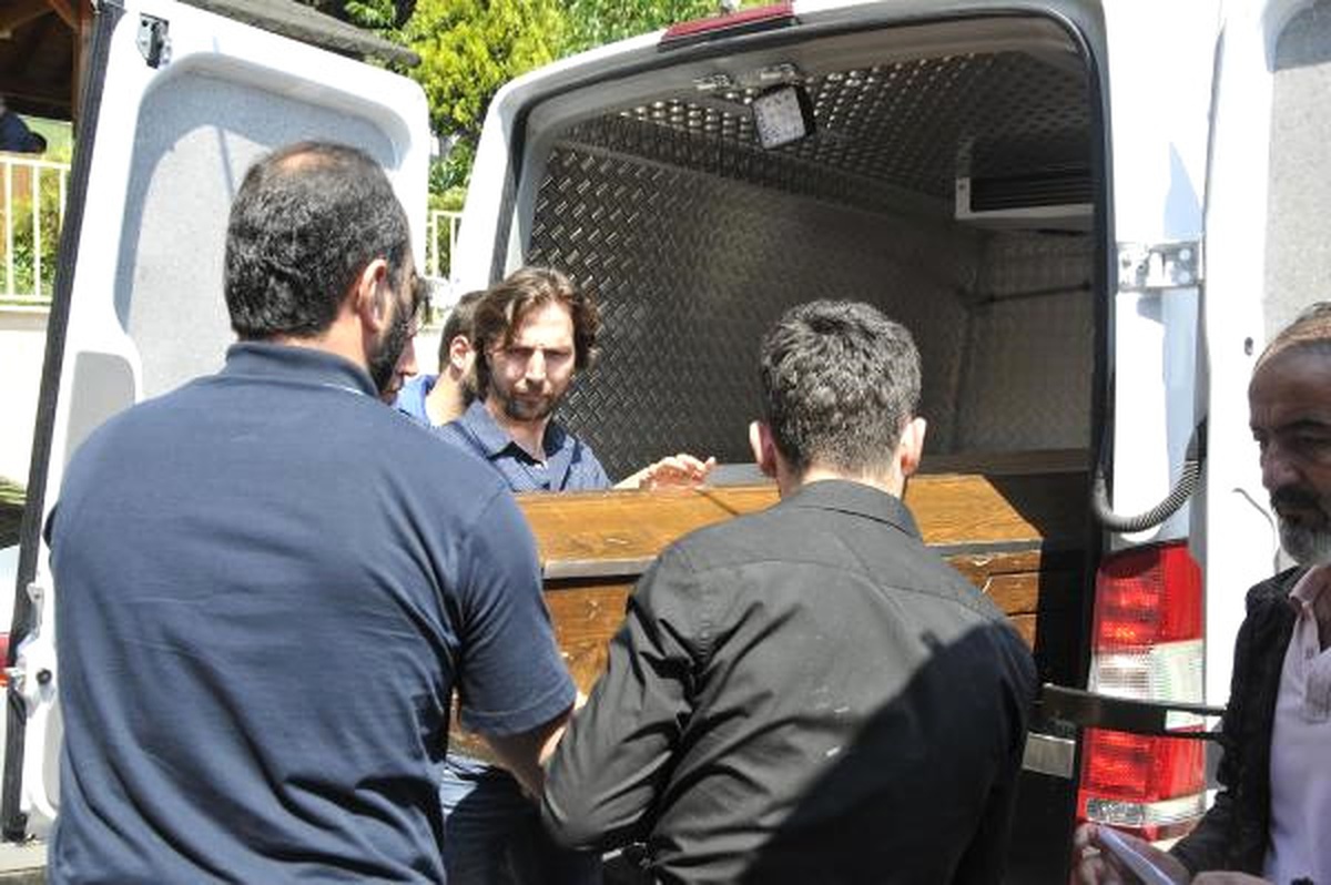 Kocaeli\'de Kızını Öldüren Babanın İntihar Etmesi