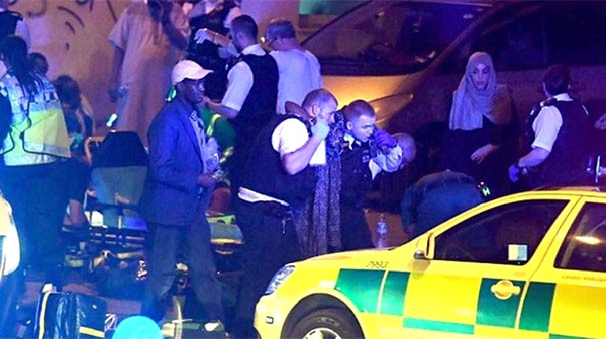 Londra\'da İslamofobik Terör Saldırısına Tepkiler