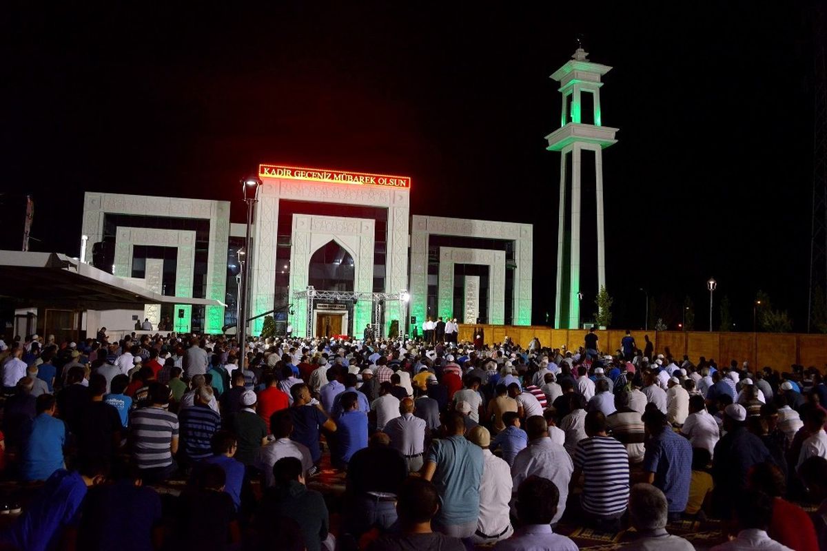 Meram\'da Kadir Gecesi İhya Programı